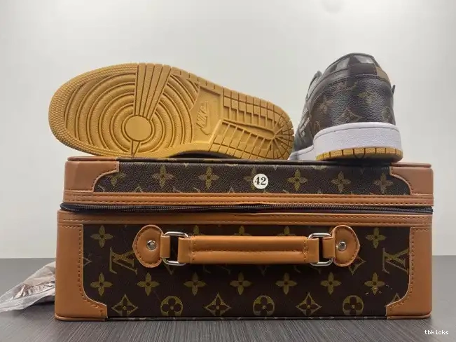 Reps TBK Jordan AJ1 1 x Off-Louis Air LOW OW 0625